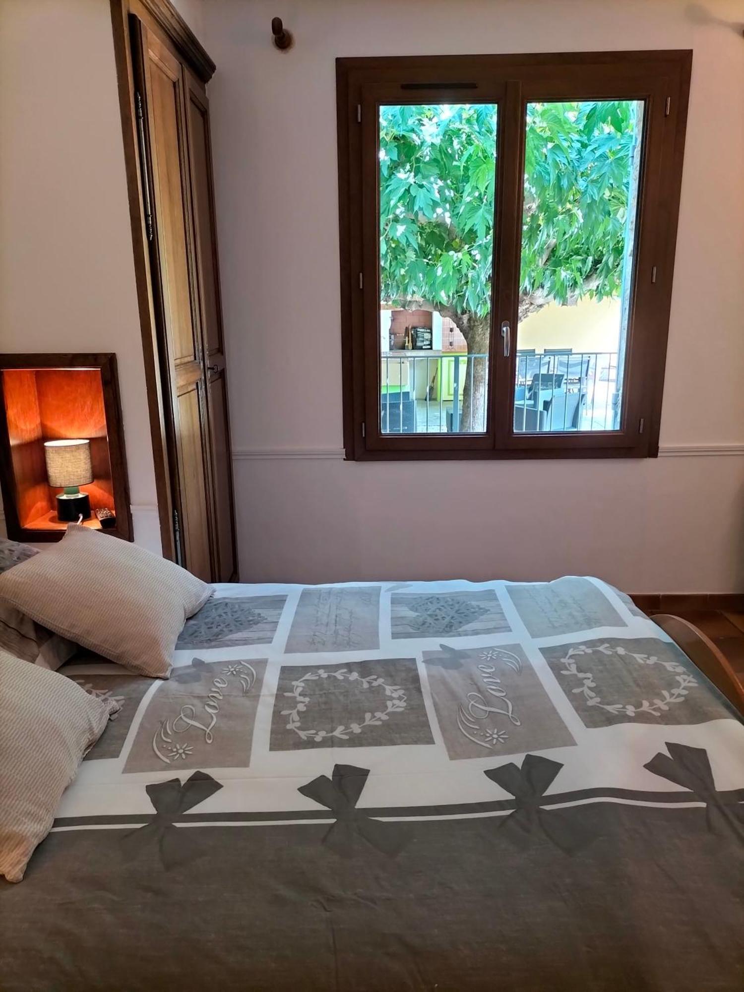 Maison Provencale Spa Sauna Piscine Molleges Εξωτερικό φωτογραφία